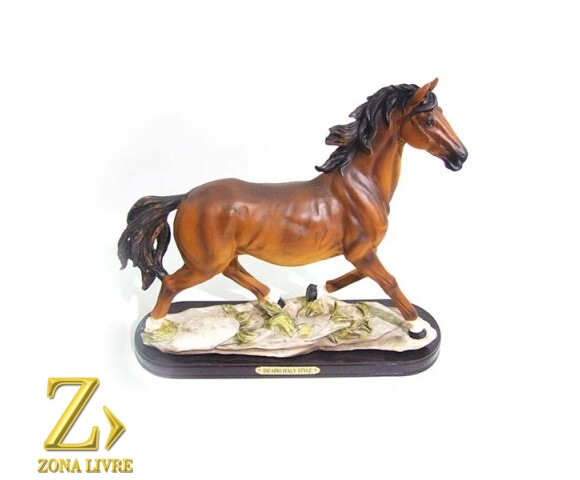 CAVALO DE RESINA 30CM